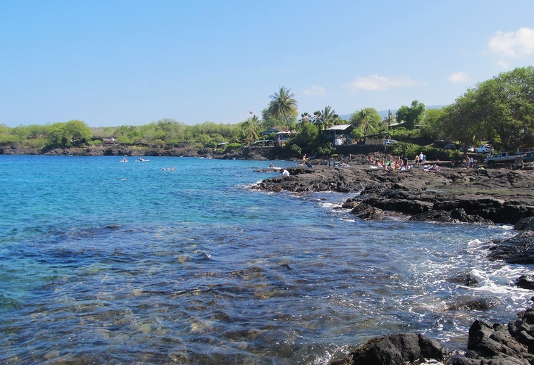 Best Beaches in Kailua-Kona: Honaunau Bay