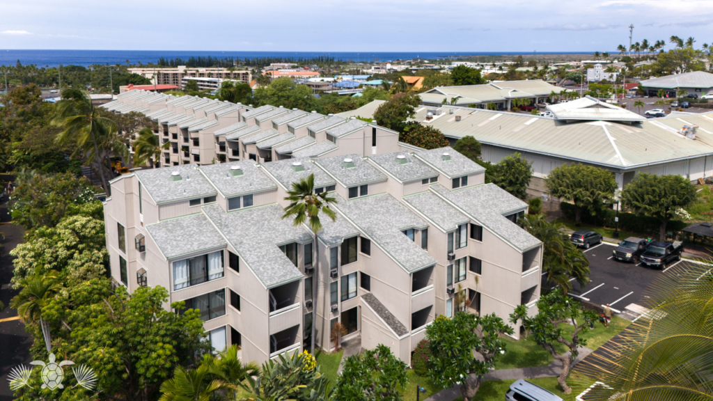 Kailua Kona Vacation Rentals: Kailua Bay Resort