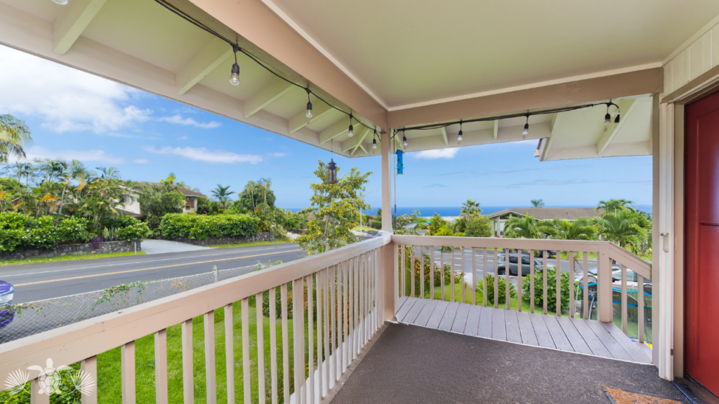 Beautiful Kona Home Lanai with Ocean Views